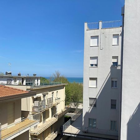 רימיני Hotel Loretta מראה חיצוני תמונה