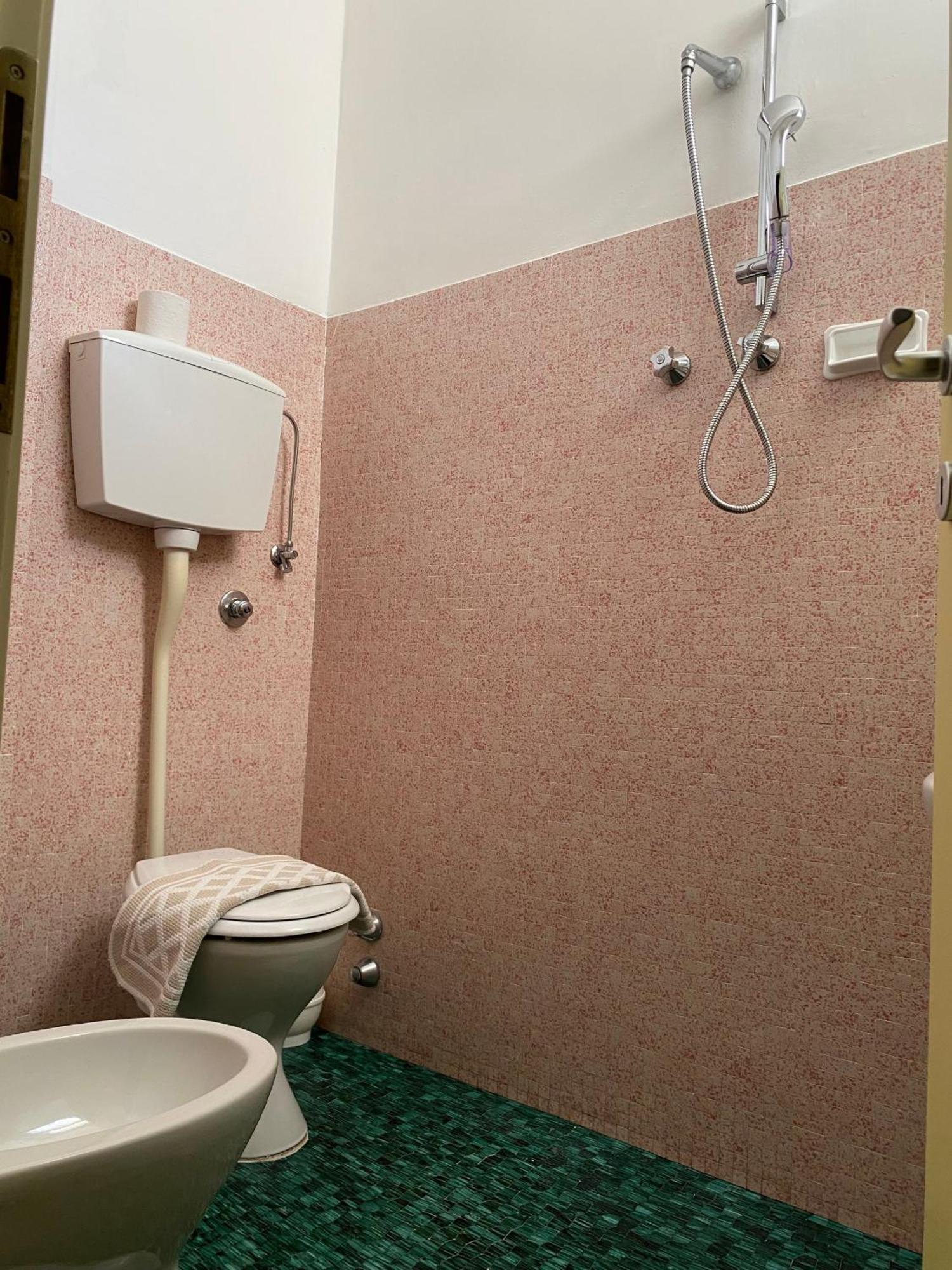 רימיני Hotel Loretta מראה חיצוני תמונה