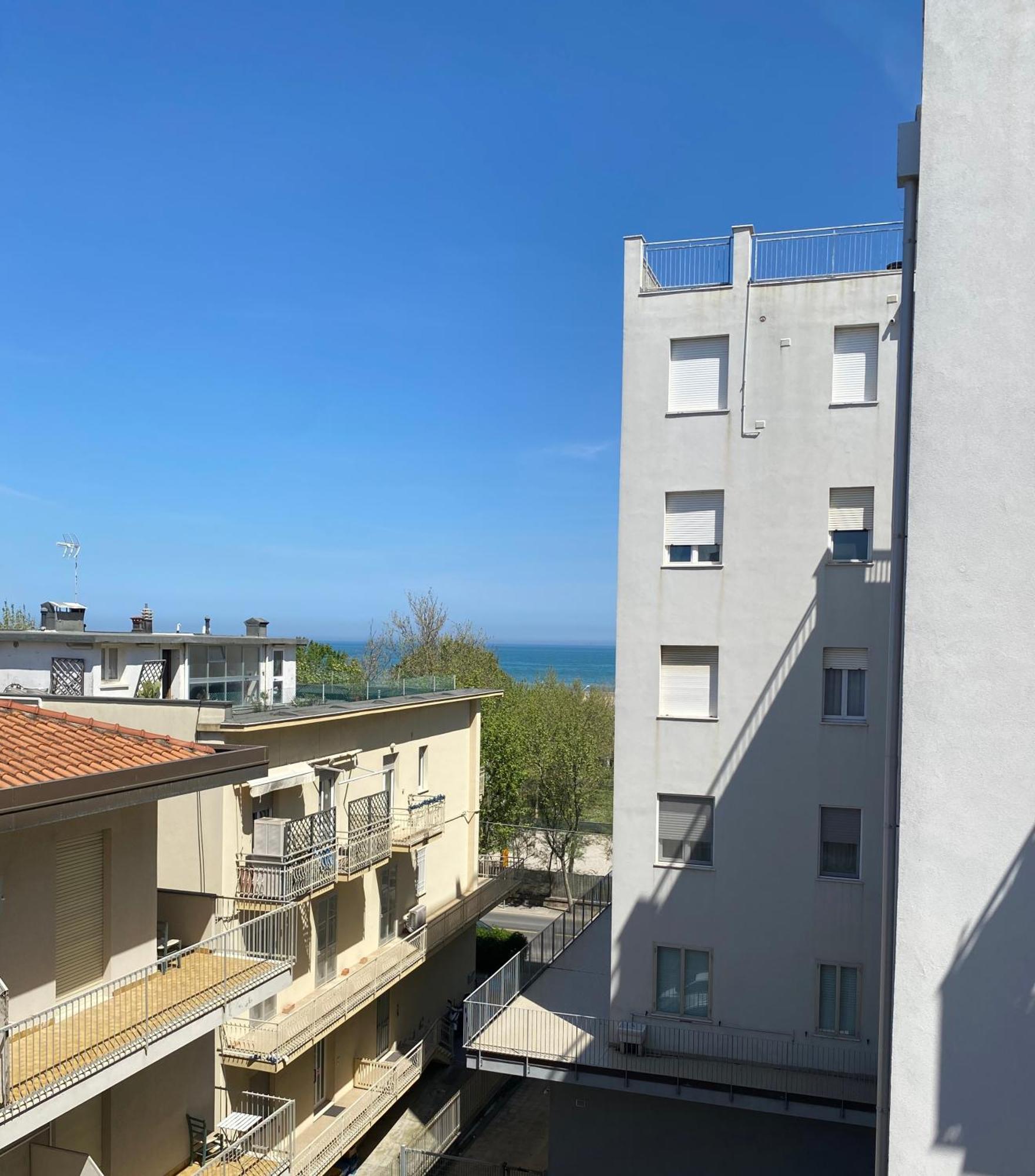 רימיני Hotel Loretta מראה חיצוני תמונה